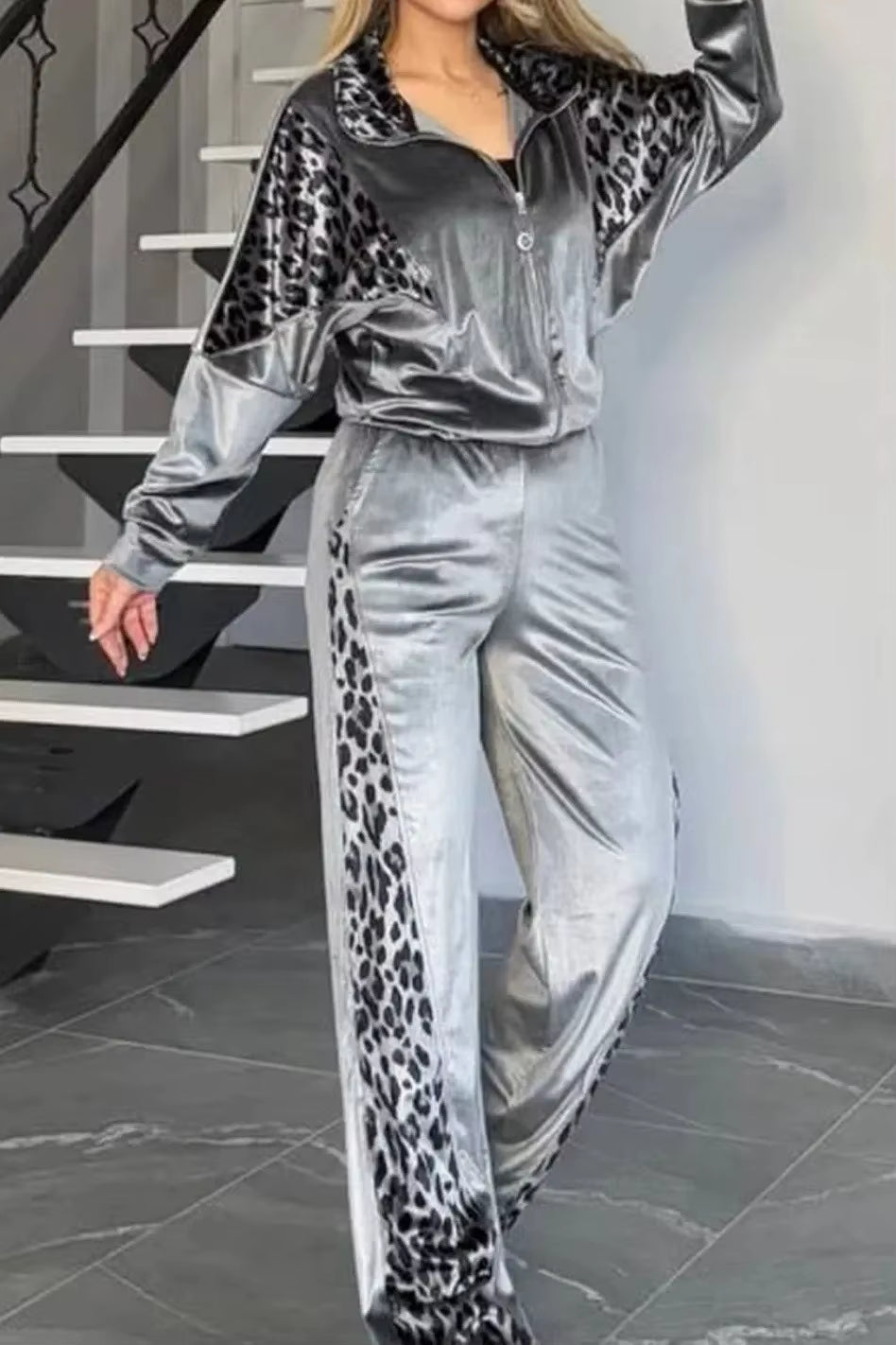 Chic Two-Piece Women's Pant Set - Stylish Short Sleeve Y2K Streetwear with Pocket Long Pants for Casual Summer Elegance